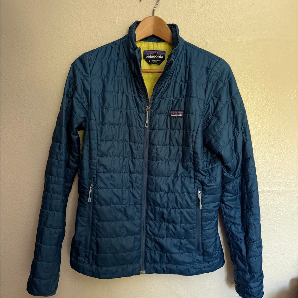 Patagonia Women's Blue Puffer Jacket